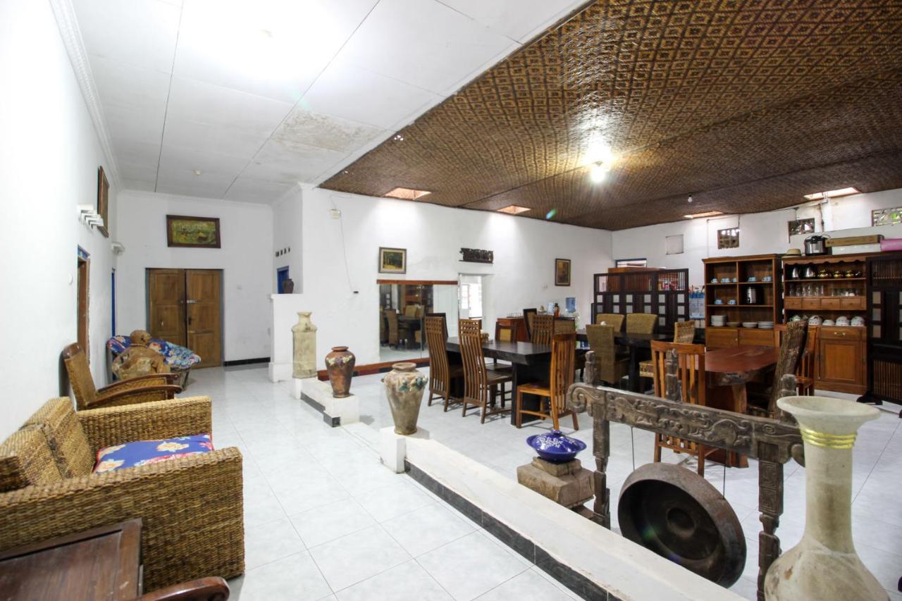 Reddoorz Near Rumah Sakit Wirosaban Salakan Εξωτερικό φωτογραφία