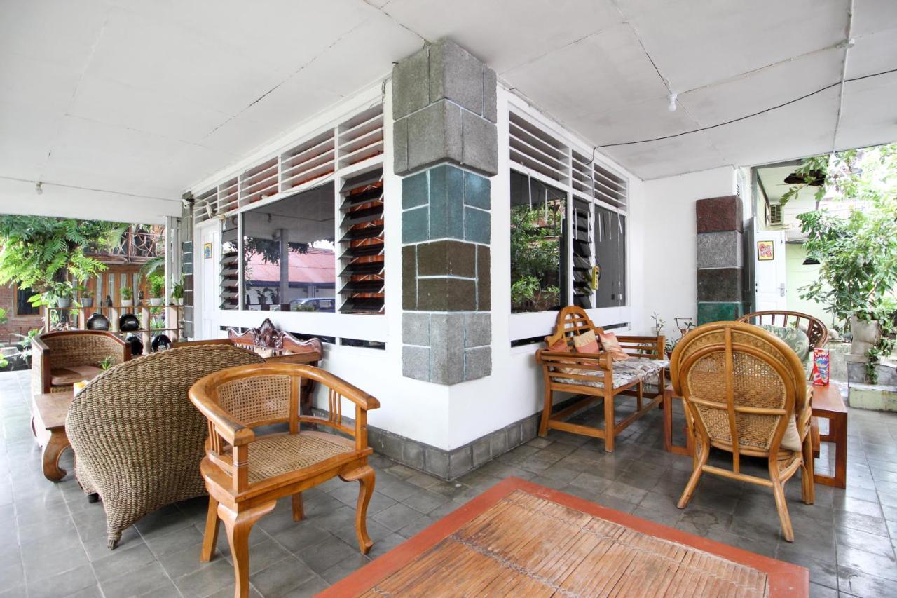 Reddoorz Near Rumah Sakit Wirosaban Salakan Εξωτερικό φωτογραφία