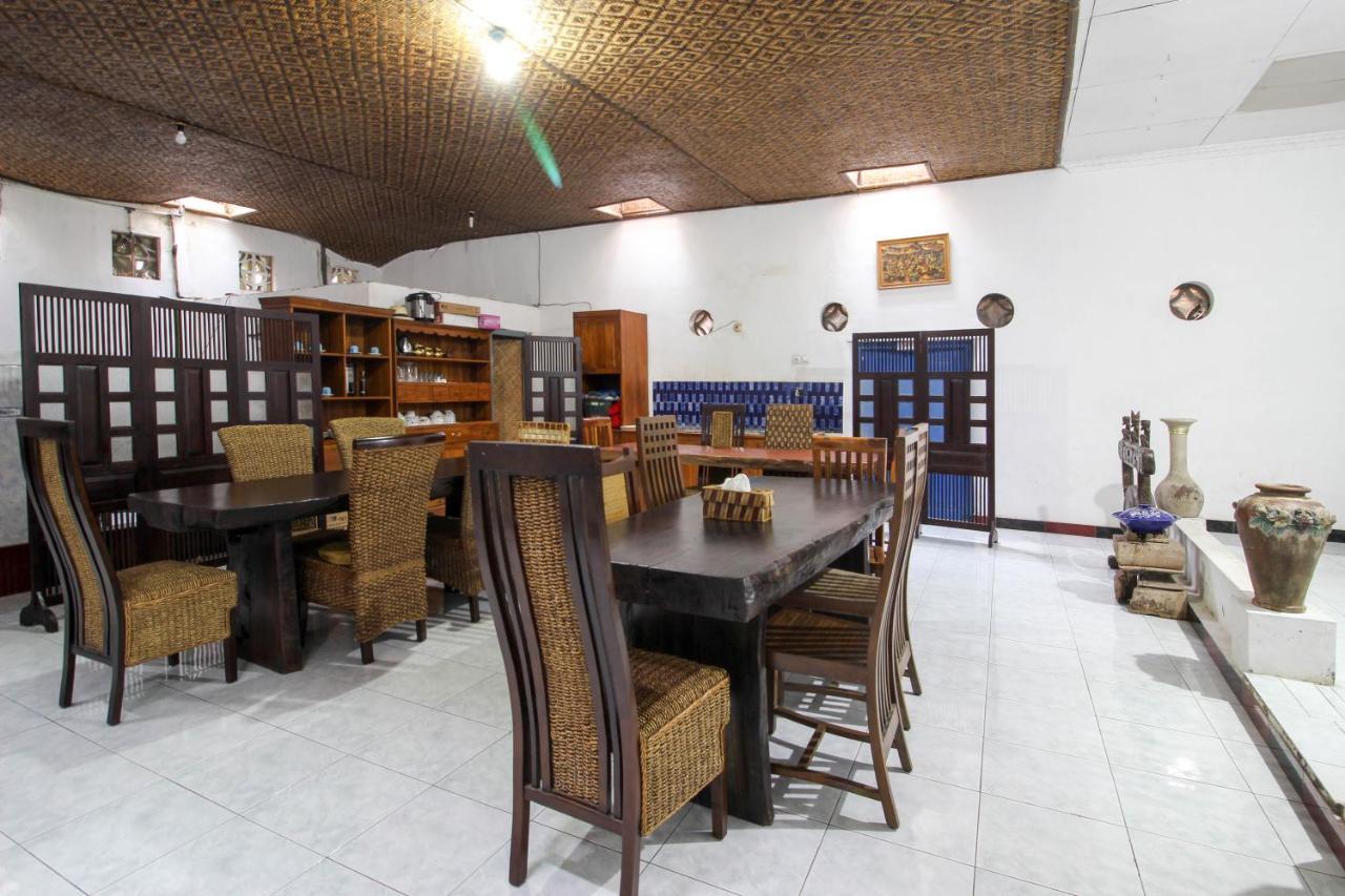 Reddoorz Near Rumah Sakit Wirosaban Salakan Εξωτερικό φωτογραφία