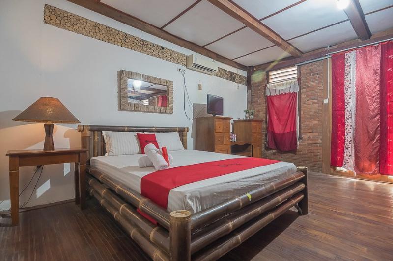 Reddoorz Near Rumah Sakit Wirosaban Salakan Εξωτερικό φωτογραφία